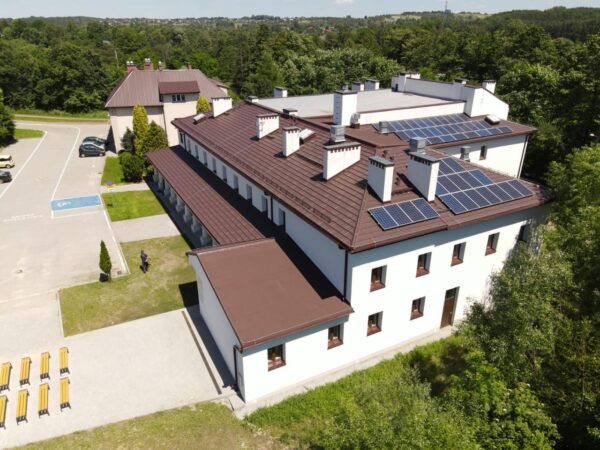 Модульная черепица Novatik Wood МАТ - Voestalpine 0,5 мм (Австрия) RAL 8017 — изображение 7